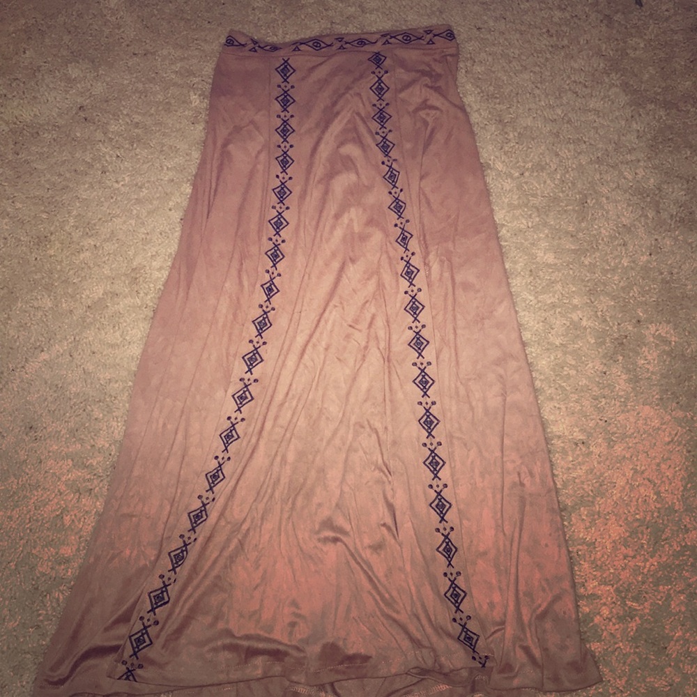 Beige with gray detail maxi skirt with slits